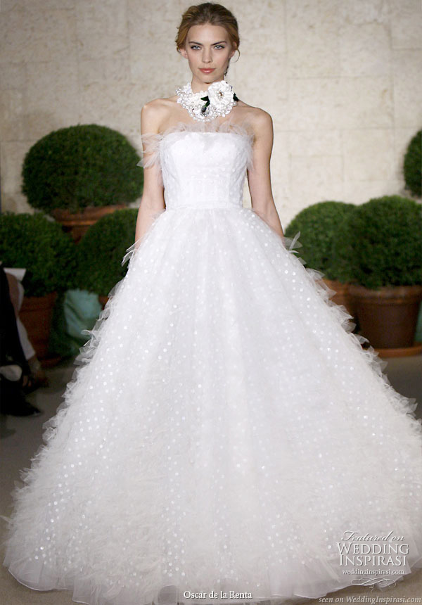 Polka dot circular sequin wedding gown with ruffle tulle from Oscar de la Polka dot circular sequin wedding gown with ruffle tulle from Oscar de la