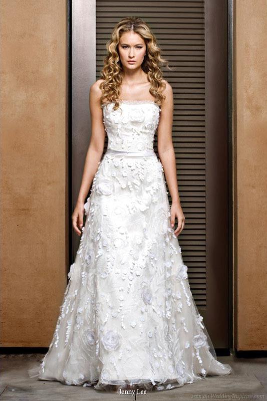 Strapless silk embroidered tulle Aline wedding dress with satin belt