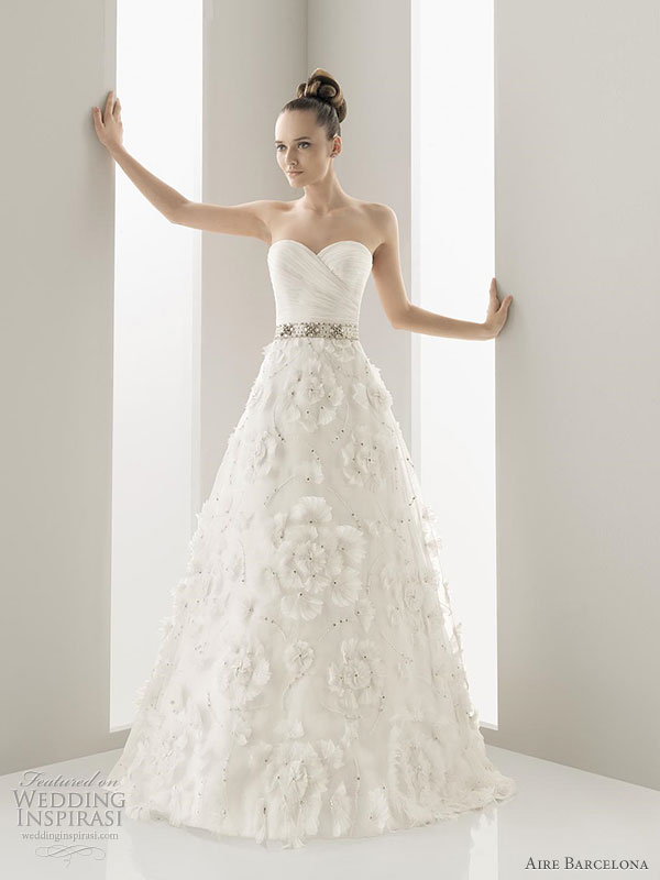 Aire Barcelona 2011 wedding gowns - Naipe embroidered organza gown adorned with jewelled stones 