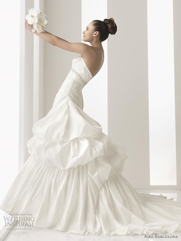 Aire Barcelona 2011 wedding dress Nara taffeta gown adorned with jewelled 