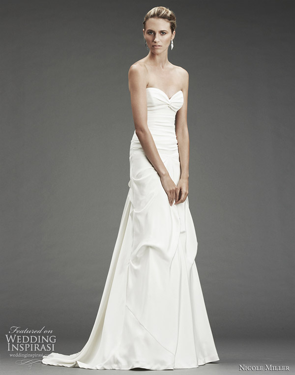 Nicole Miller 2010 wedding dress silk stretch strapless gown with 