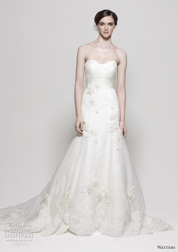 strapless dress with pockets. Organza strapless gown