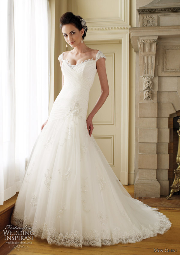 Cap sleeve wedding dress Annalisa from Mon Cheri Bridals Allover lace and