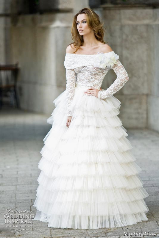 Off shoulder wedding gown with