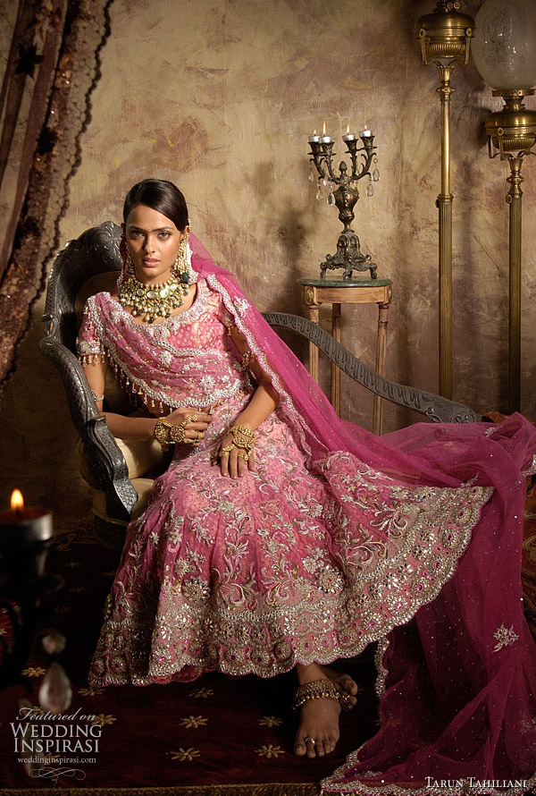 Indian Bridal Style Lehenga Choli by Tarun Tahiliani Wedding Inspirasi