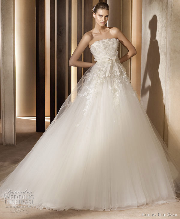 Laertes wedding dress by Elie Saab for Pronovias 2011 bridal