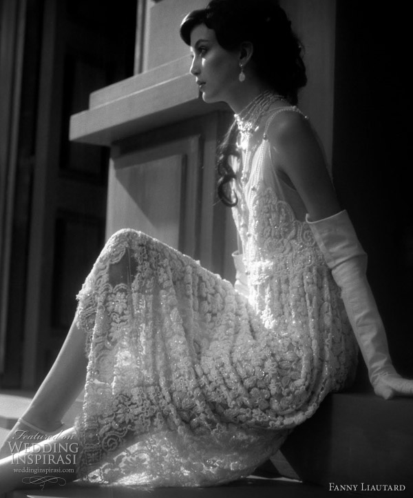 1920s inspired Gatsby wedding dress by Fanny Liautard