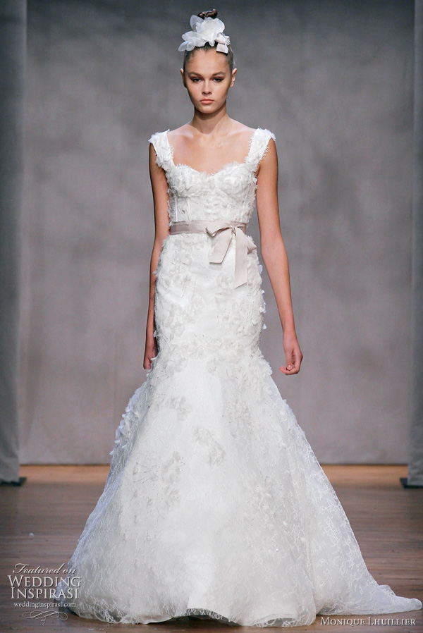 Monique Lhuillier wedding dress Fall 2011 Aspen ivory embellished 