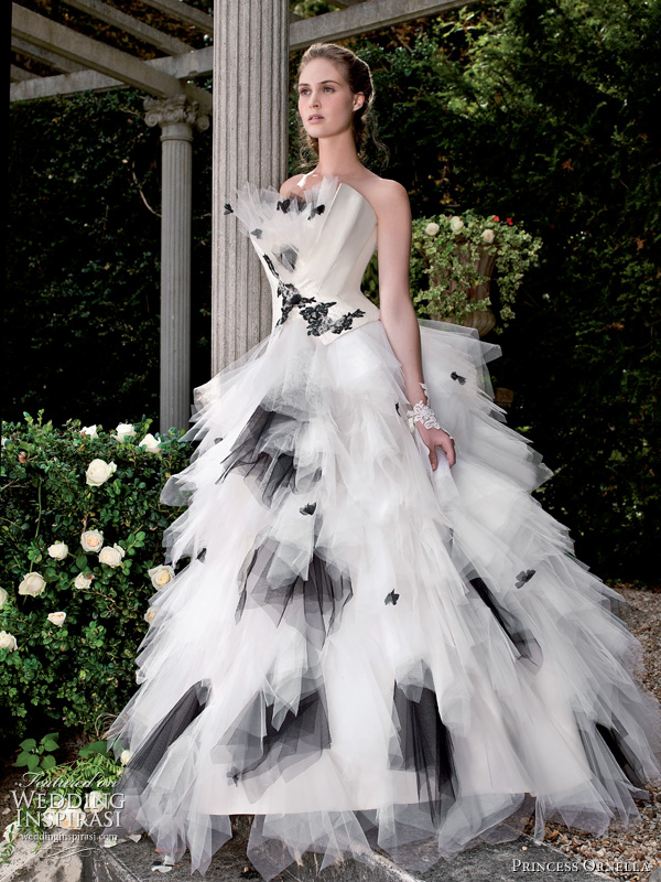 Cytise crumb catcher wedding gown with black accents 2011 black and white