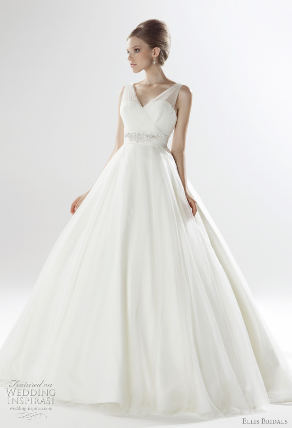 Pleated tulle voluminous gown with embellished duchess satin sash and button