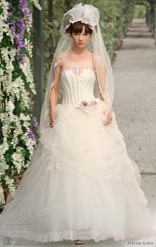 Sweet wedding dresses from Atelier Aimee 2011 Montenapoleone bridal 