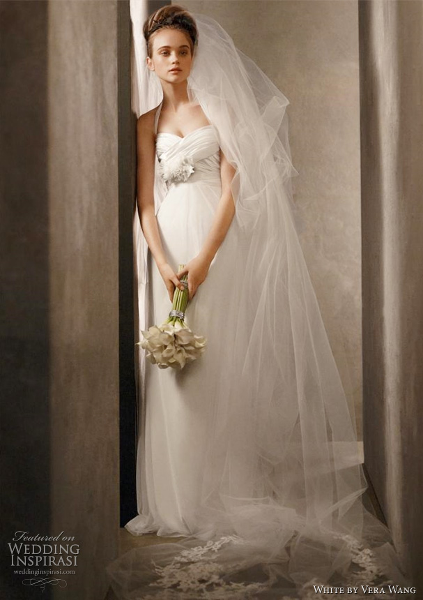 vera wang wedding dress spring 2011 Draped Charmeuse Halter with Net Skirt 