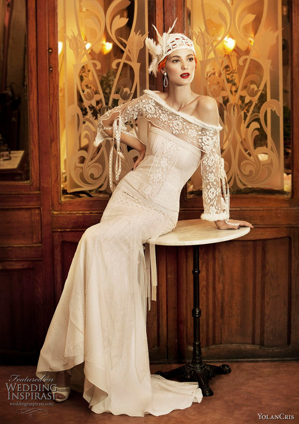 For more of these beautiful vintage style wedding dresses click here