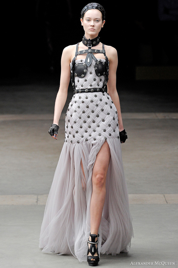 alexander mcqueen fall 2011