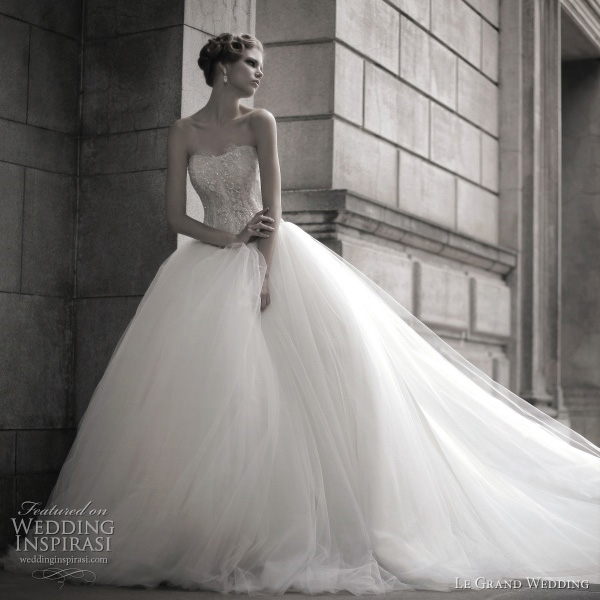 le grand wedding dress ball gown 2011 bridal collection Beautiful wedding