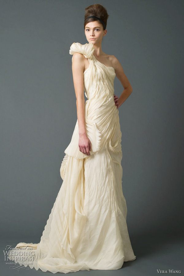 vera wang fall 2011 wedding dresses Strapless trumpet wedding dress with 