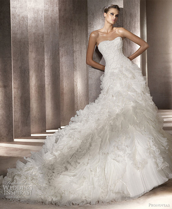 Pronovias Wedding Dresses 2012 Glamour Dreams Ball Gowns Bridal 