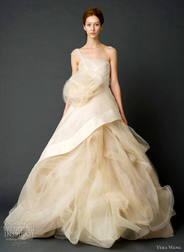 Vera Wang Wedding Dresses Spring 2012  Wedding Inspirasi