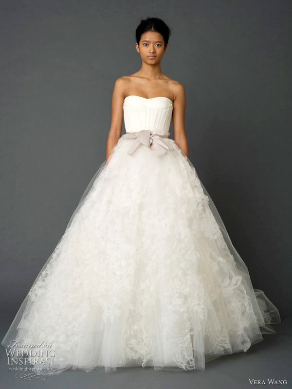 vera wang spring 2012 Strapless gown with looped petal detail on back 
