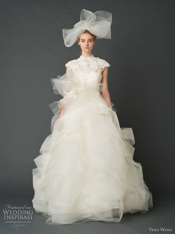 vera wang wedding dress spring 2012 Guipure lace buildup ballgown with 