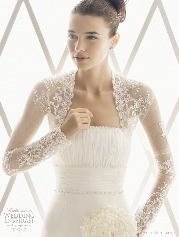 Aire Barcelona lace wedding dress top inspired by grace kelly wedding gown