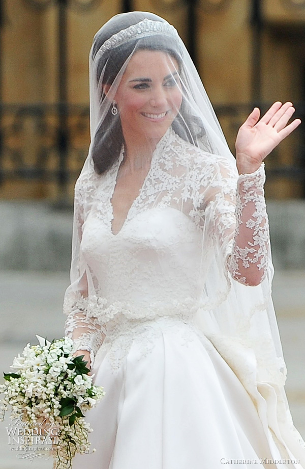 kate middleton wedding dress large Catherine Middleton wear a Sarah Burton 