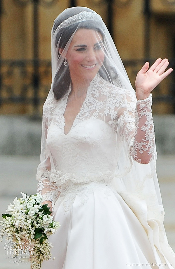 kate middleton wedding dress large Catherine Middleton wear a Sarah Burton