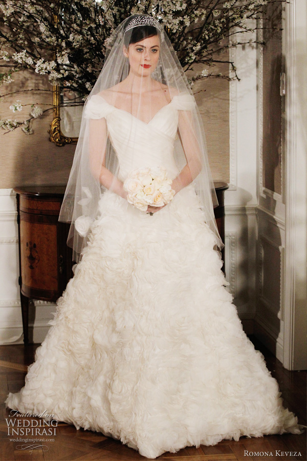 romona keveza 2012 - wedding dress with cap sleeves