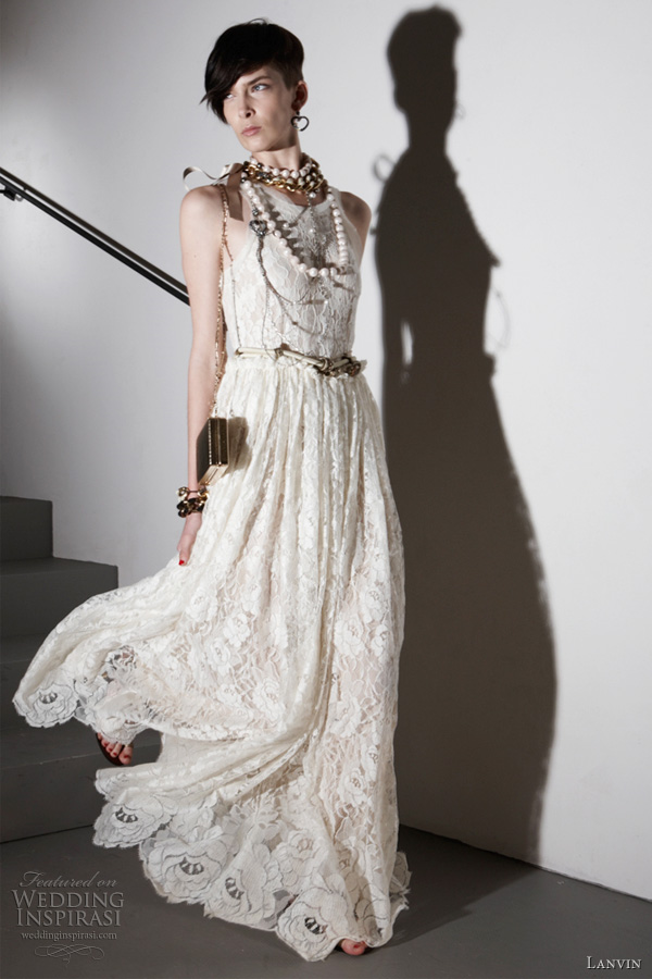Adore the bohemian chic lace gown with cord belt ooh and that gold 