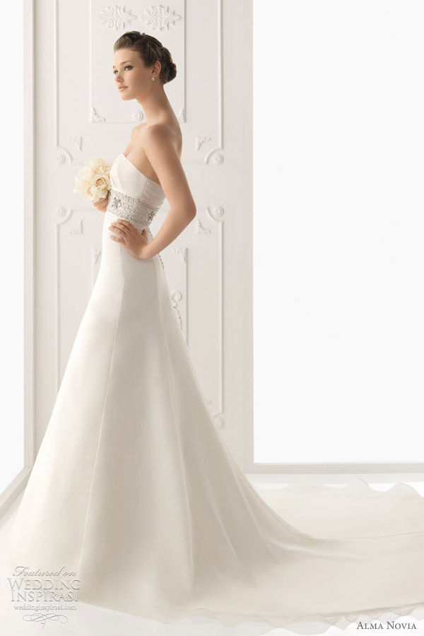 alma novia wedding gowns 2012 - Salonica dress