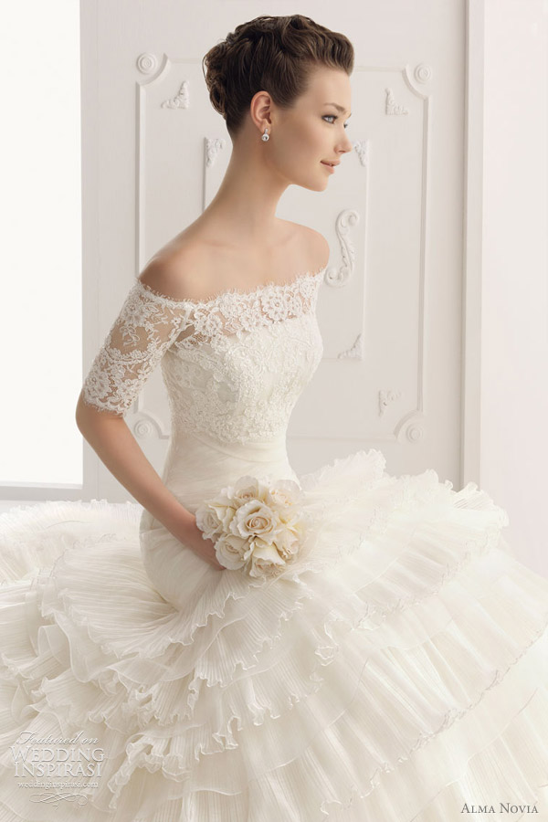 alma novia wedding dress 2012 -  Sabela gown