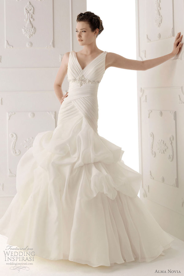 alma novia 2012 wedding dress - Suave