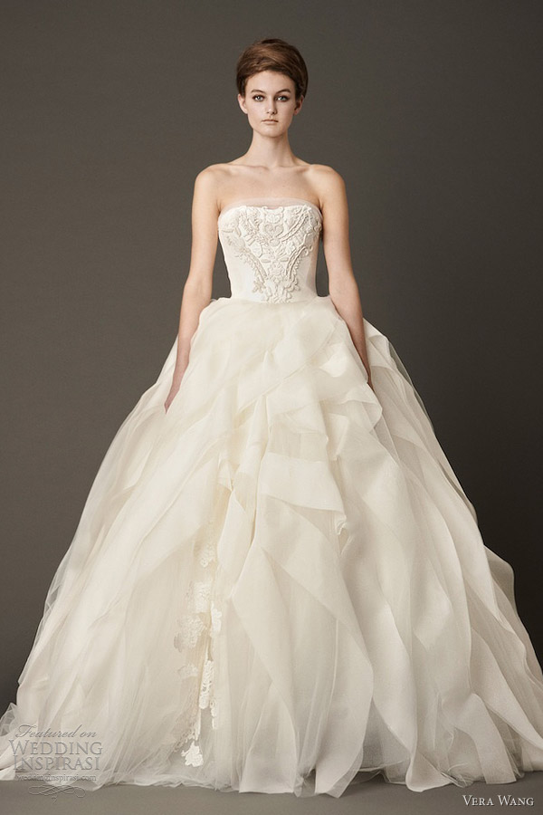 White Or Ivory Wedding Dress
