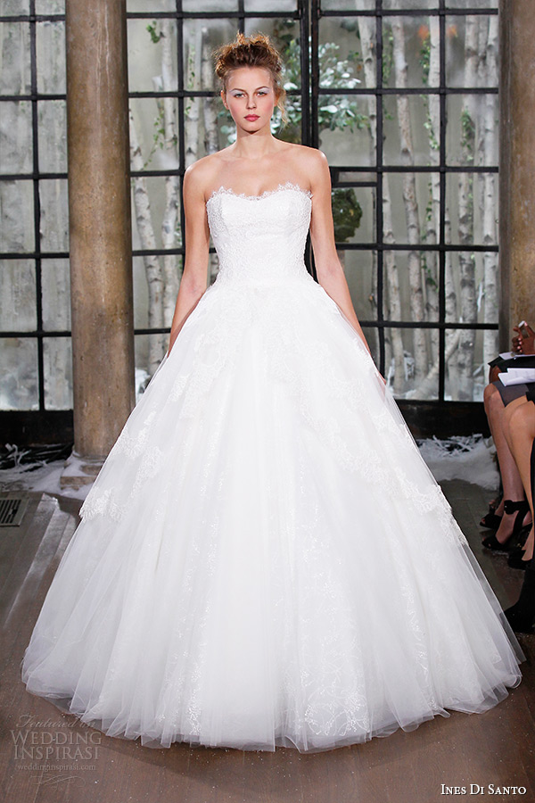 Strapless wedding dress necklines