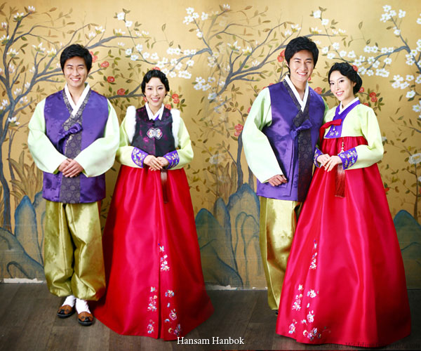 Korean photo shoot in hanbok traditional dress