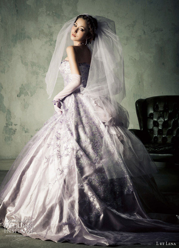 Japanese actress, singer, model celebrity Fujii Lena's L et Lena lavender purple ball gown wedding dress