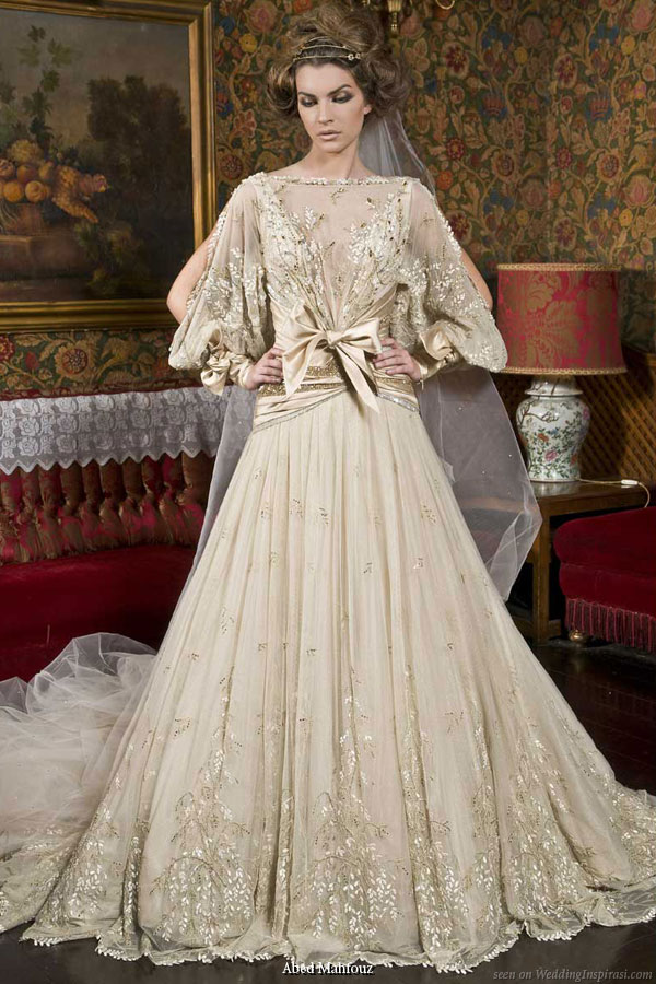 Abed Mahfouz loose long sleeve wedding dress 