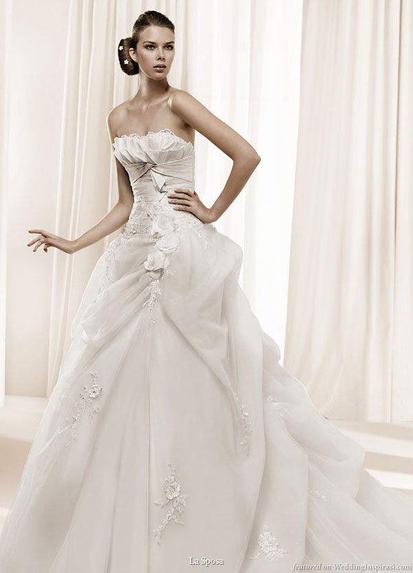 La Sposa 2011 Bridal Gown Collection -- Desvan strapless ballgown wedding dress with lovely gathered skirt