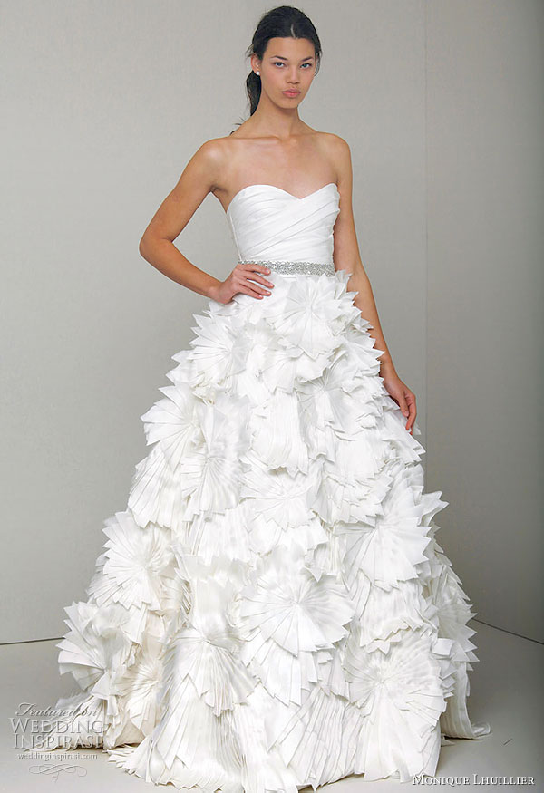 Monique Lhuillier 2010 Spring/Summer wedding dress collection - Tinsley ivory embroidered satin organza strapless bridal gown with draped bodice and full origami skirt