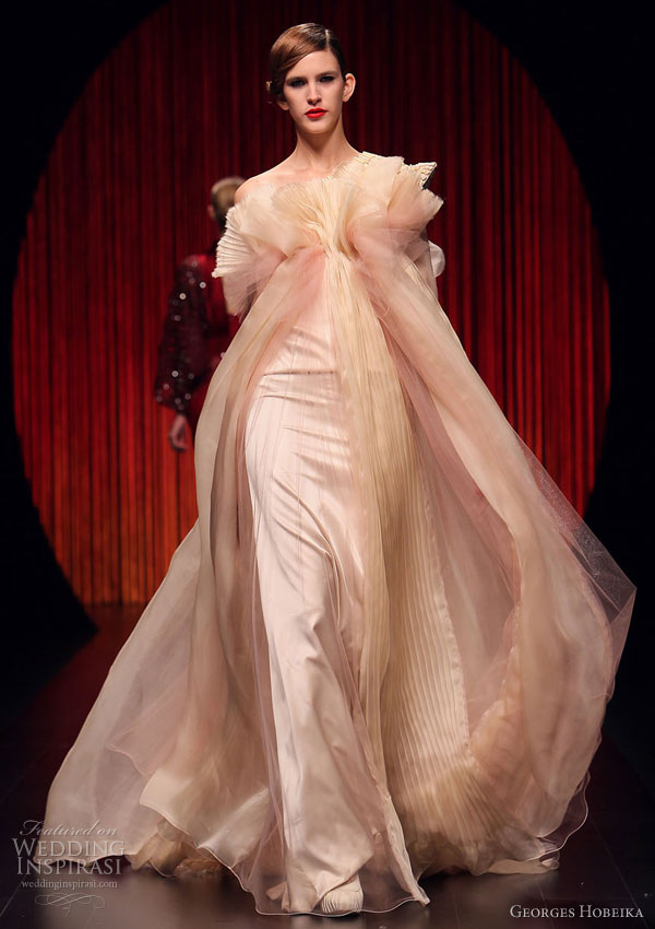 Georges Hobeika Couture Fall/Winter 2010 - light, airy evening gown suitable for a cocktail function or romantic wedding