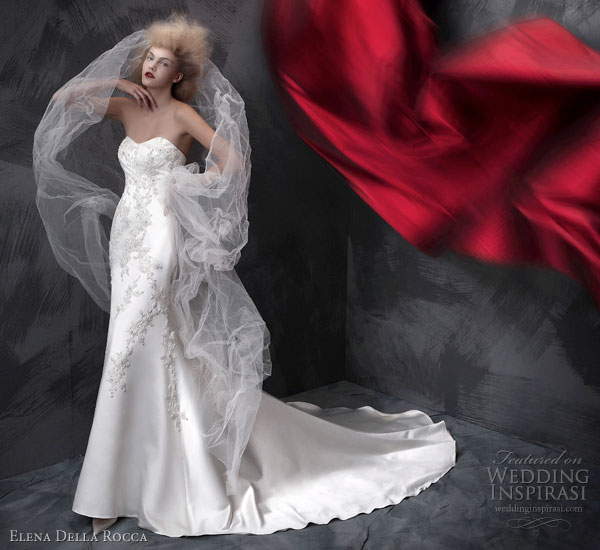 Elena Della Rocca 2010-2011 strapless white wedding dress, A-line silhouette