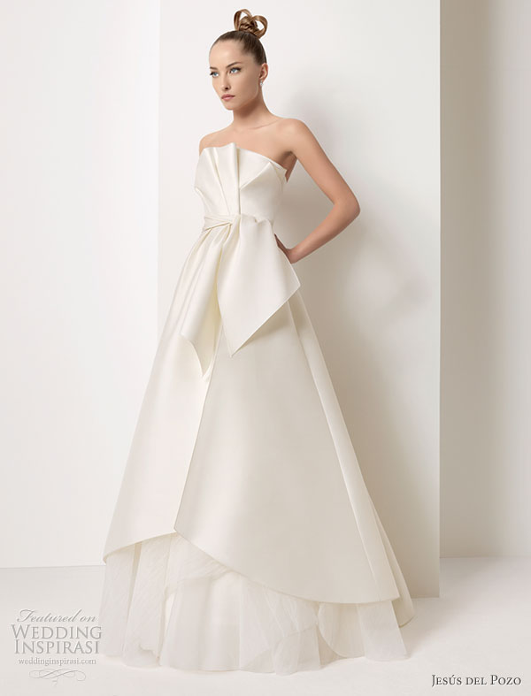 Jesús del Pozo wedding dress from the 2010 bridal collection - Diva Mikado and organza silk satin gown