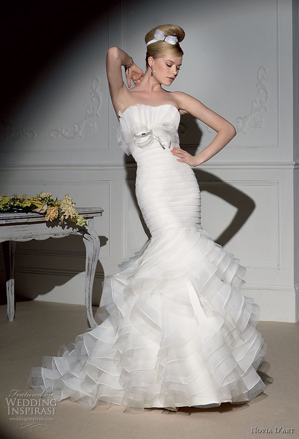 Novia D'art wedding dress 2011 bridal collection - ruffle mermaid style strapless gown Novia D'art wedding dress 2011 bridal collection - ruffle mermaid style strapless gown