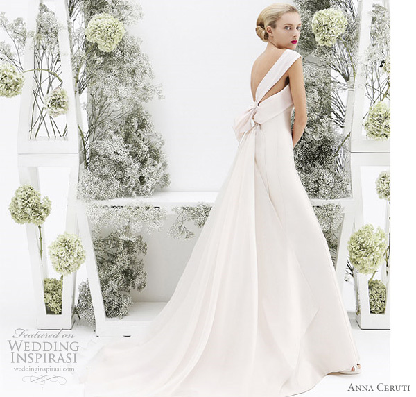 Anna Ceruti bridal gown 2010 off-shoulder wedding dress