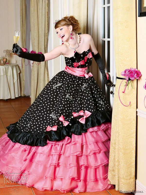 Barbie Bridal pink and black wedding dress with ball gown silhoutte and pink bows , 2010 collection