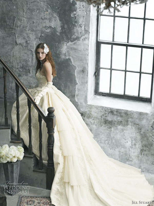 Jill Stuart wedding gown 2010 bridal collection - romantic off white wedding dress with long train, worn with gloves