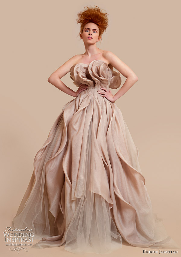 Krikor Jabotian 2010 haute couture collection "“Au Gré d’une Brise” -  strapless ball gown