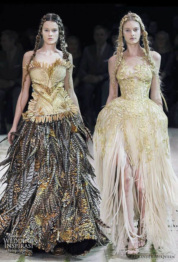Alexander McQueen Spring/Summer 2011 ready to wear - gold wheat stalk and feather dress Alexander McQueen Spring/Summer 2011 ready to wear - gold wheat stalk and feather dress