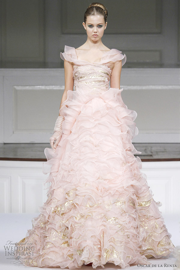 Oscar de la Renta Spring 2011 ready to wear collection - peony silk organza and gold leaf embroidered ruffle gown