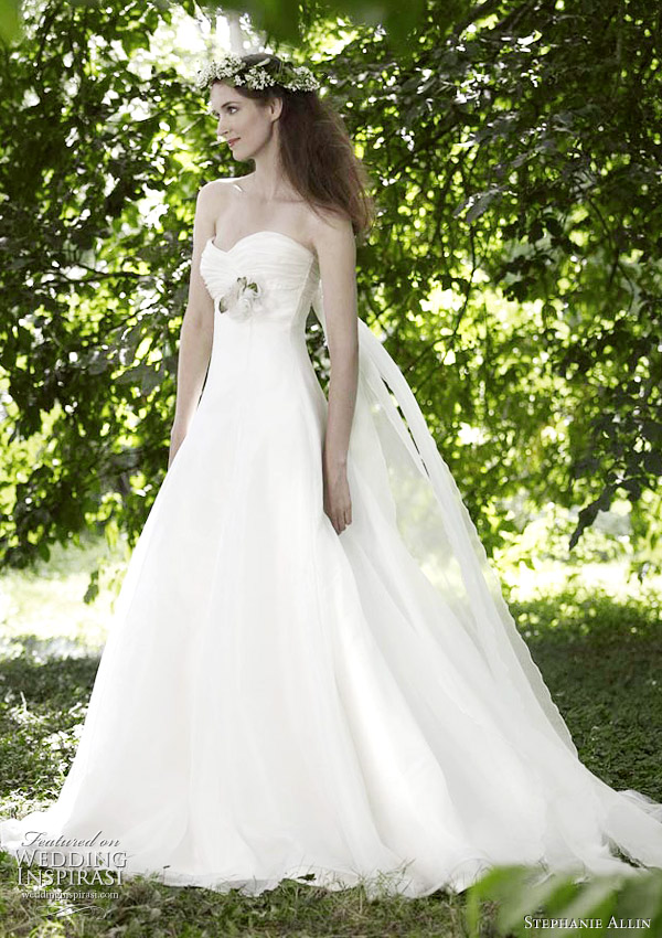Midsummer fairy tale wedding dress Audrey from Stephanie Allin 2011  wedding gown collection